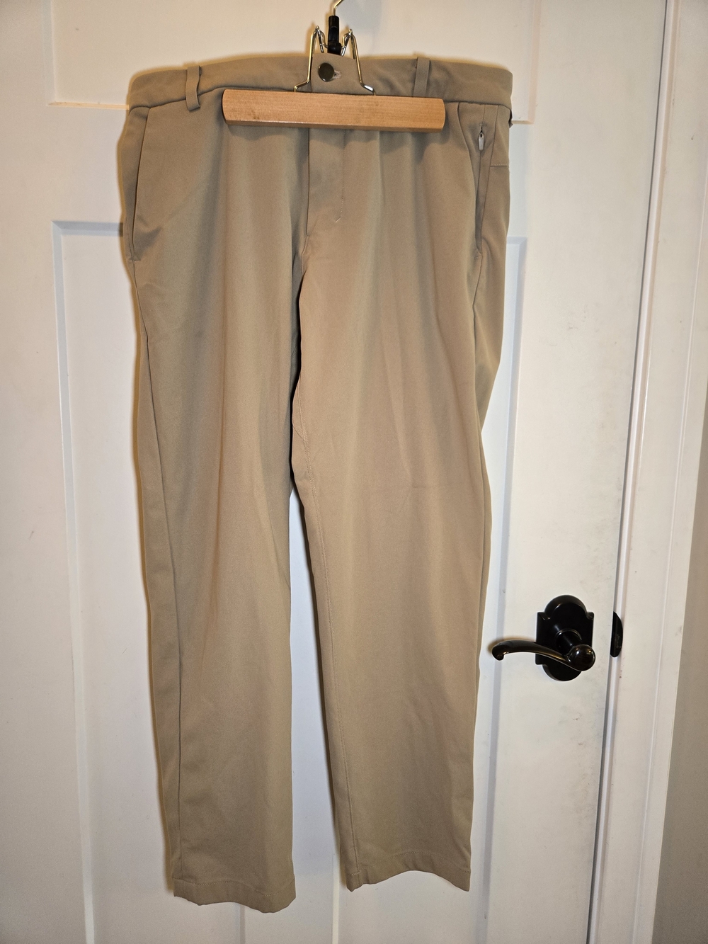 lululemon Men's Khaki Stretch Chino Pants
